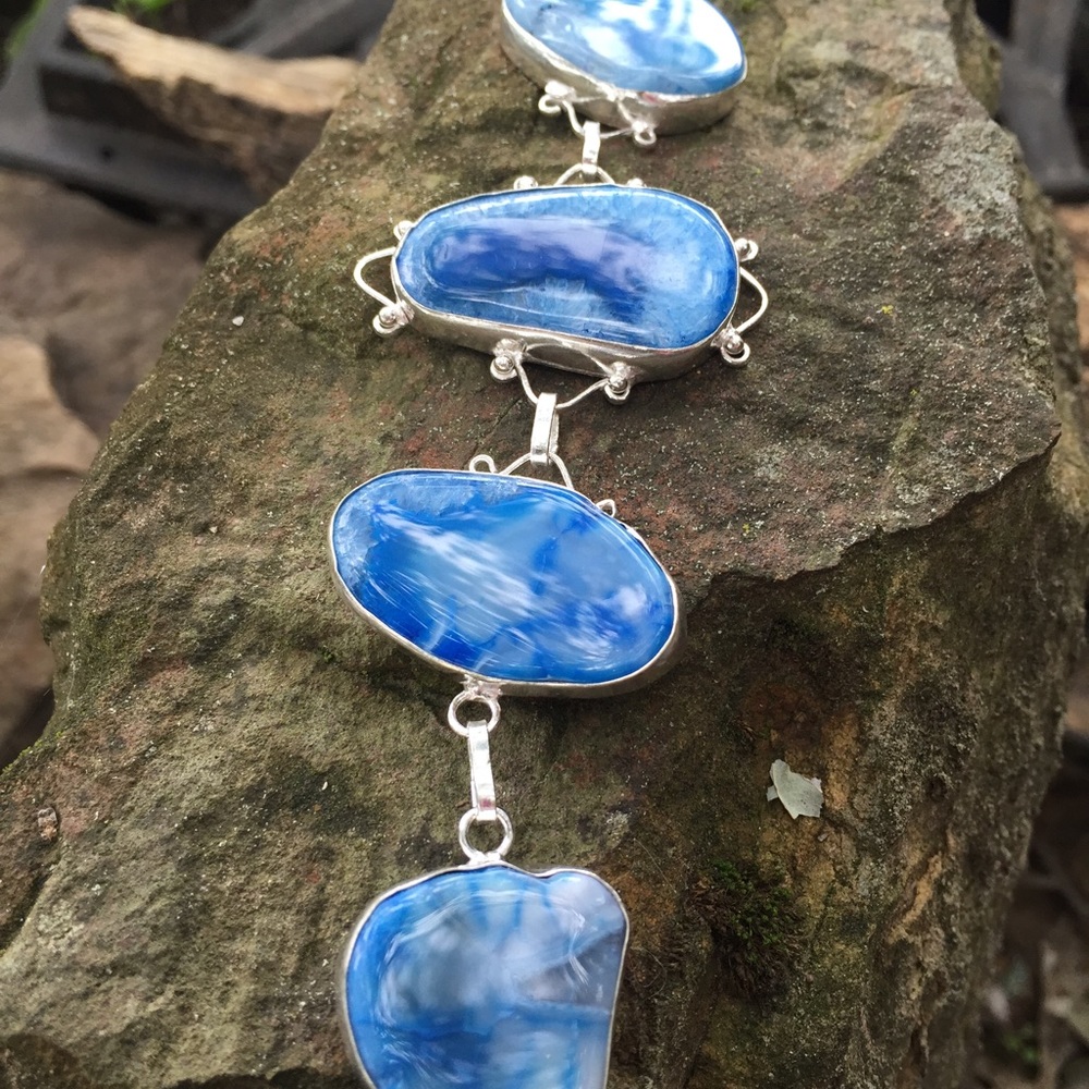 💙HP💙5 stone blue agate bracelet.